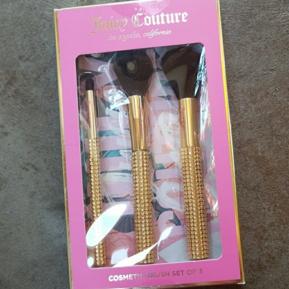Juicy Couture Other - JUICY COUTURE MAKEUP BRUSHES